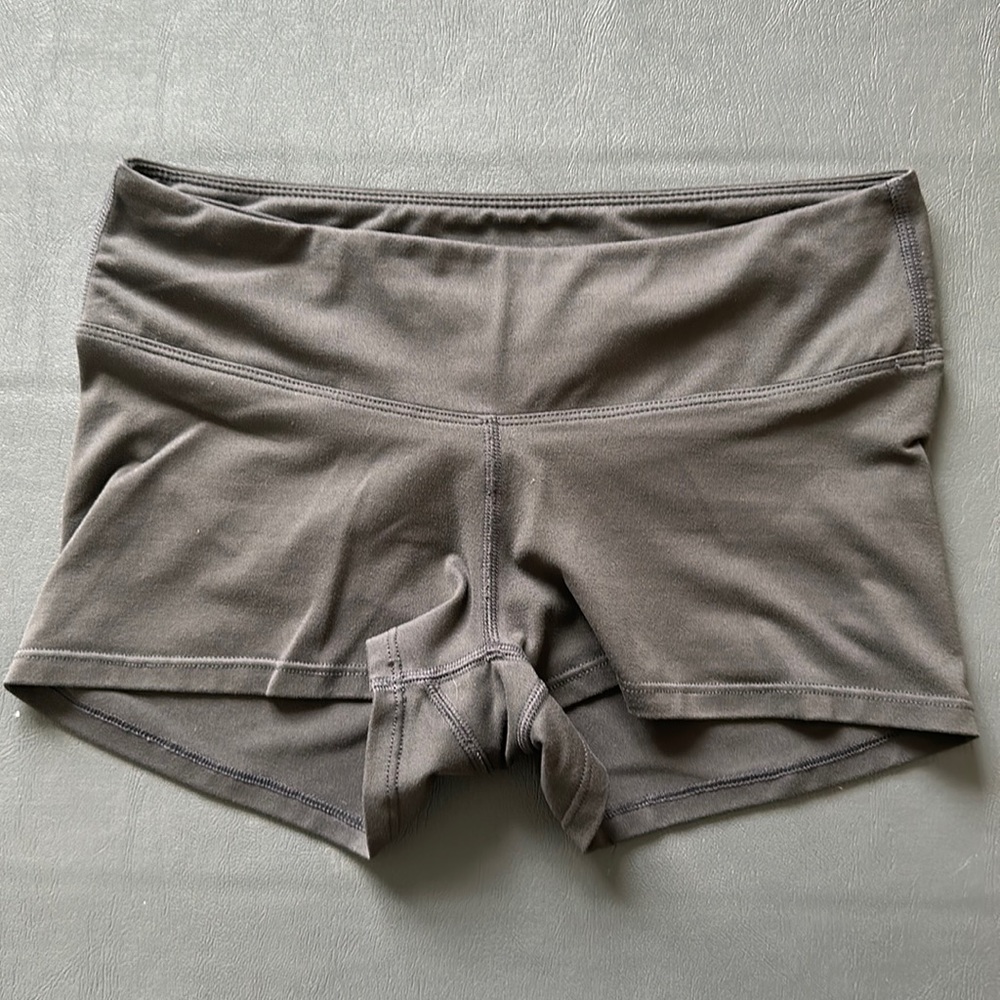 NOBULL Low-Rise Matte Short 2”